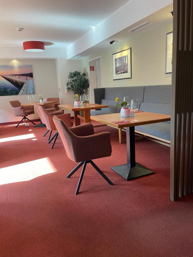 Landhotel Broda Neubrandenburg Esterno foto